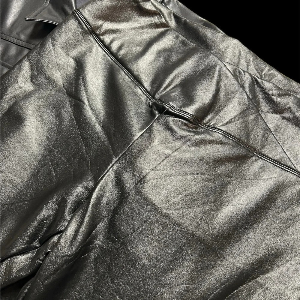 🖤 Faux Leather Crop Jacket (Forever 21) and matching faux leather pants, size L - Picture 6 of 6
